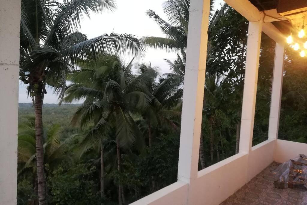 Appartamento The Balcony Of The Camiguin Island Mambajao Esterno foto