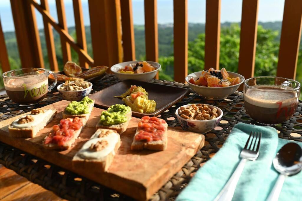 Appartamento The Balcony Of The Camiguin Island Mambajao Esterno foto